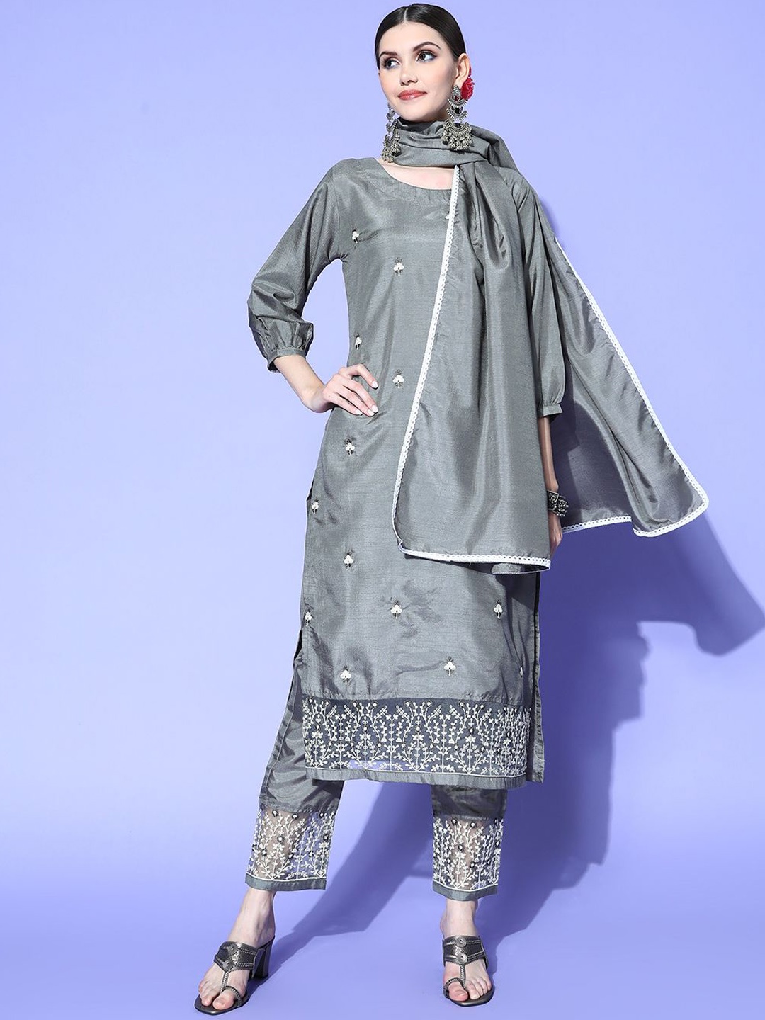 

KAVINDI Floral Embroidered Round Neck Kurta With Trousers & Dupatta, Grey