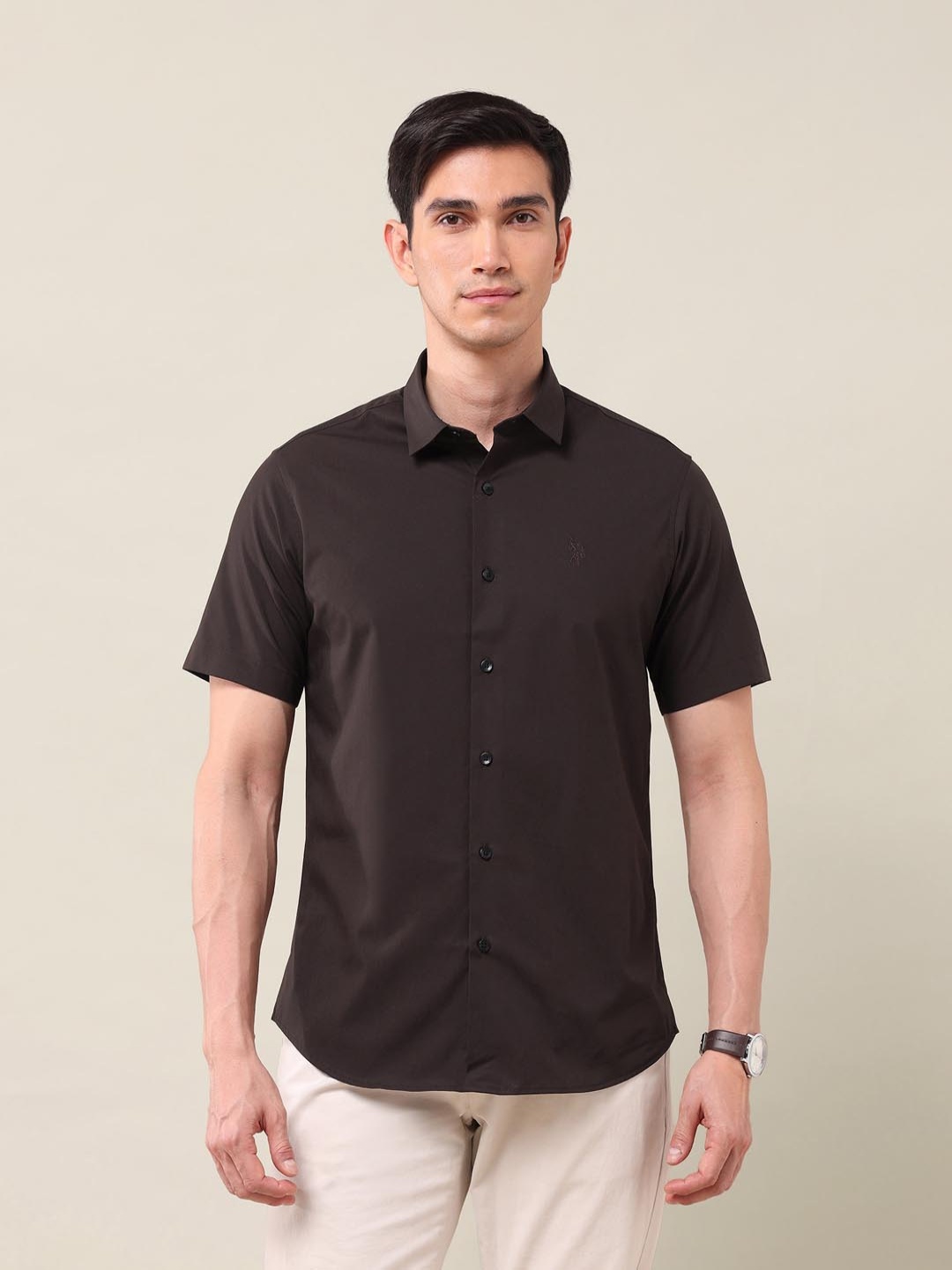 

U.S. Polo Assn. Men Classic Slim Fit Spread Collar Solid Cotton Casual Shirt, Brown