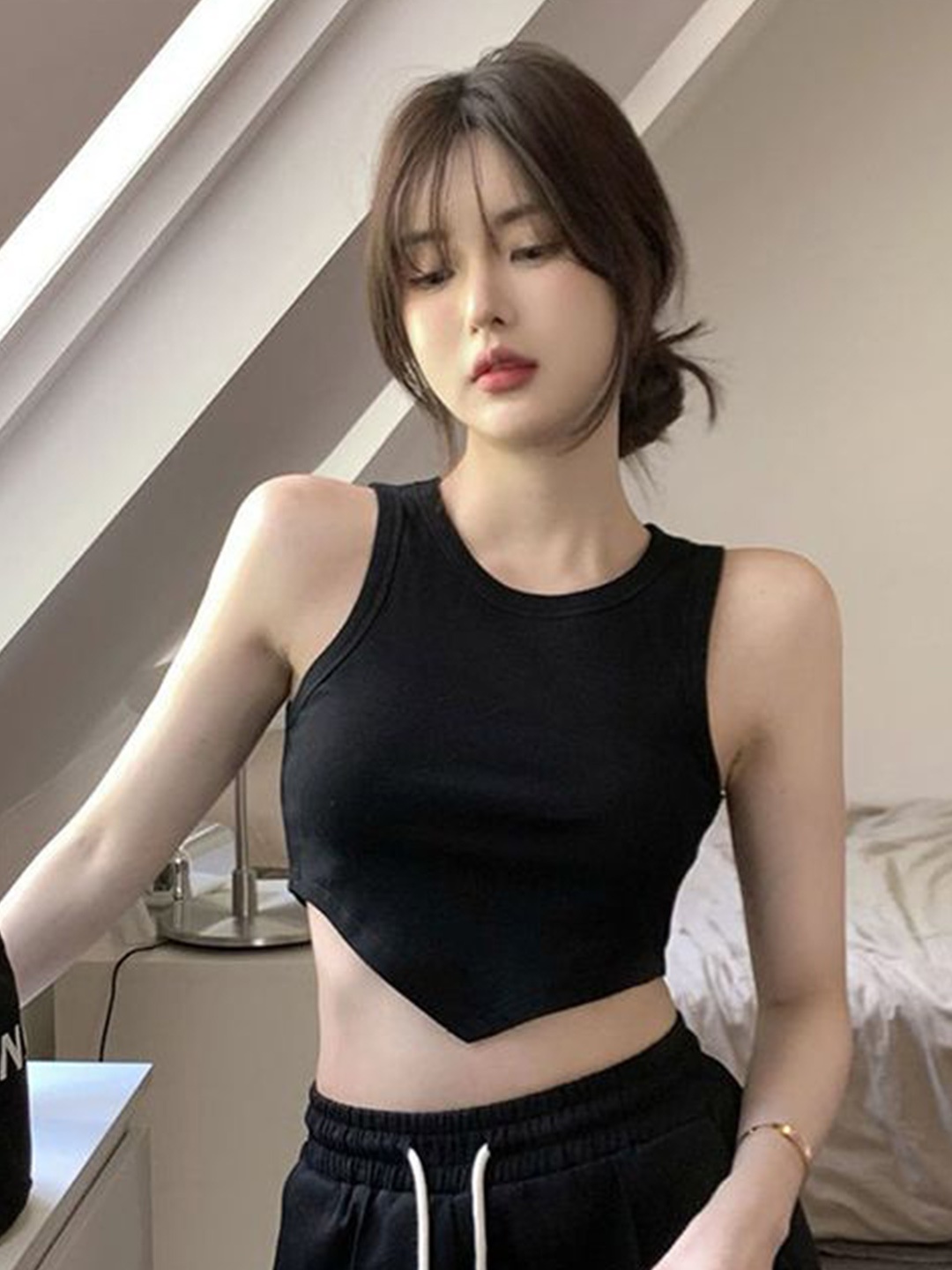 

StyleCast x Revolte Crop Top, Black