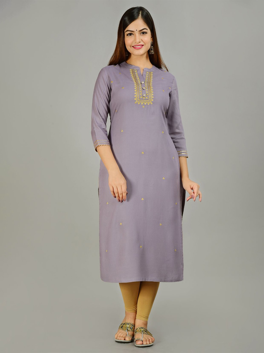 

ANNAYEMA APPARELS Floral Zari Embellished Mandarina Collar Straight Kurta, Grey
