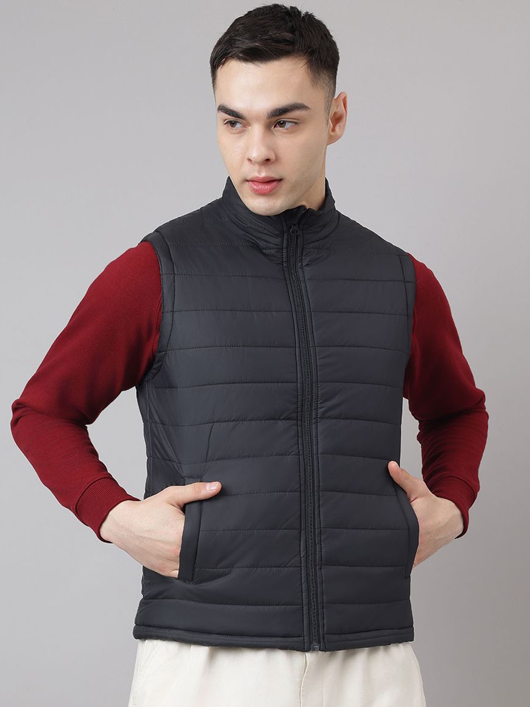 

Richlook Men Geometric Striped Polycotton Outdoor Padded Jacket, Black