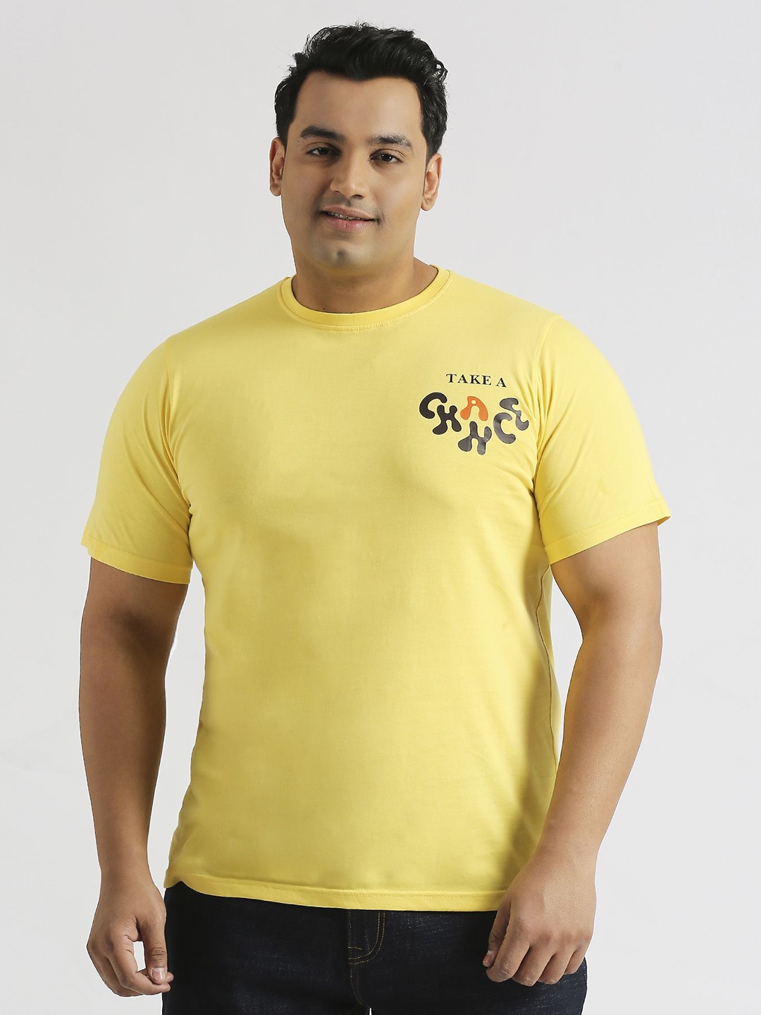 

Sizeupp Men Printed Applique T-shirt, Yellow