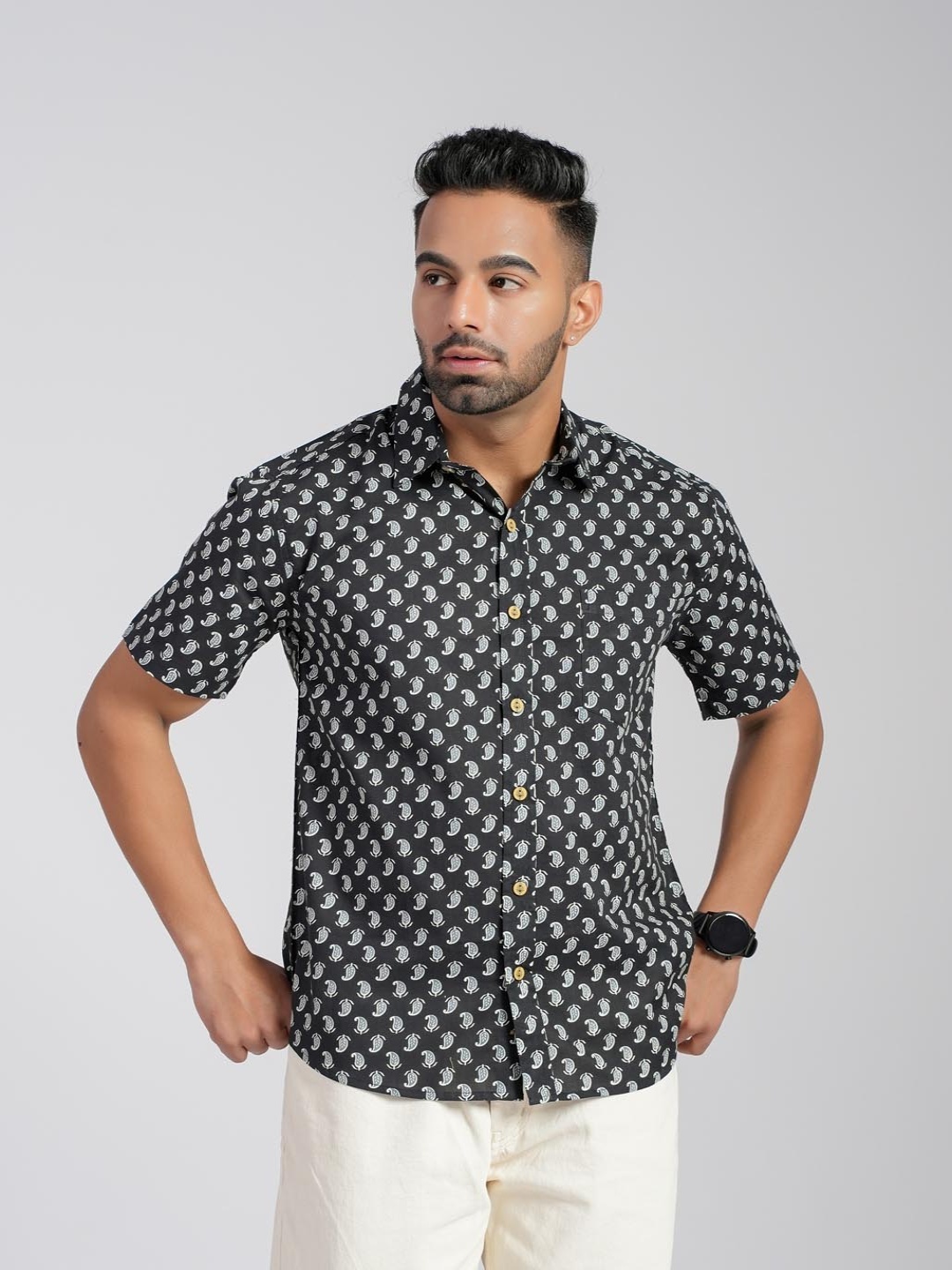 

Cotton Curio Men Comfort Fit Spread Collar Ethnic Motifs Printed Cotton Casual Shirt, Black