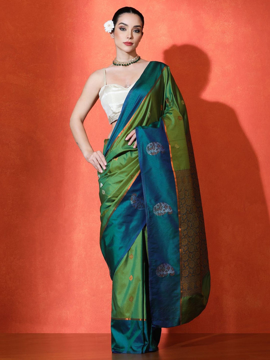 

SARHA Woven Design Kanjeevaram Saree, Green