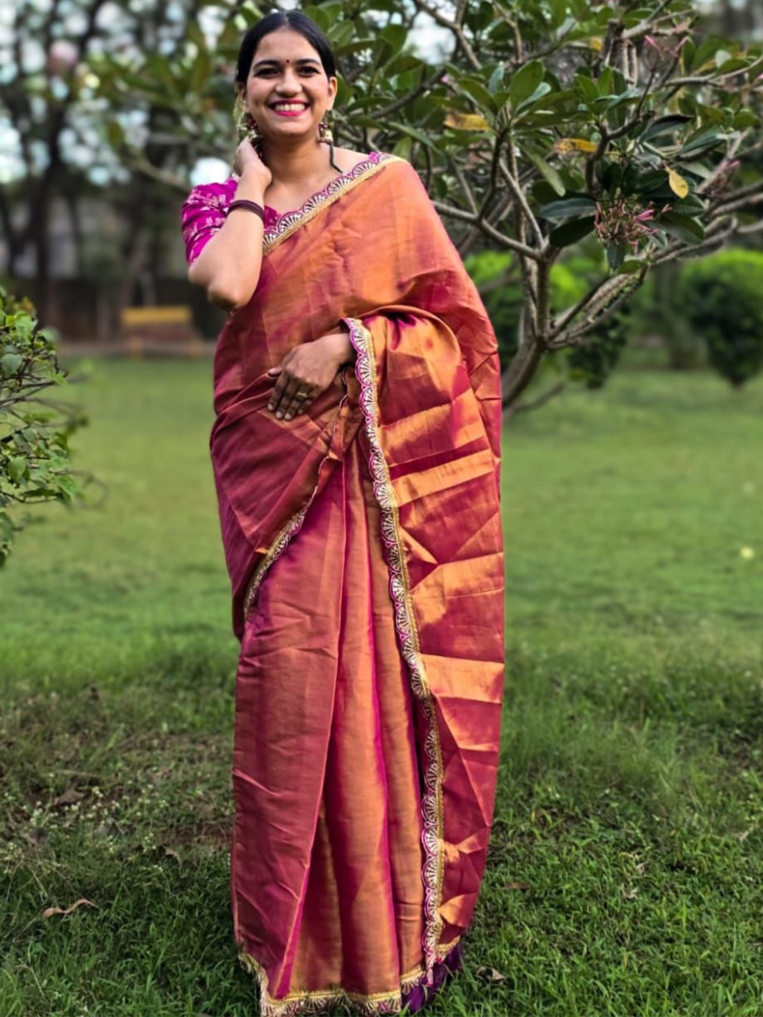 

Apaapi Threads of glory Embroidered Tissue Saree, Burgundy