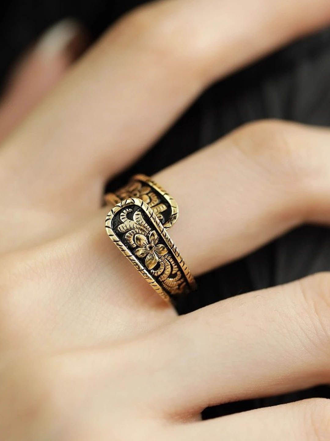 

StyleCast Gold-Toned Intricate Textured Open Finger Ring