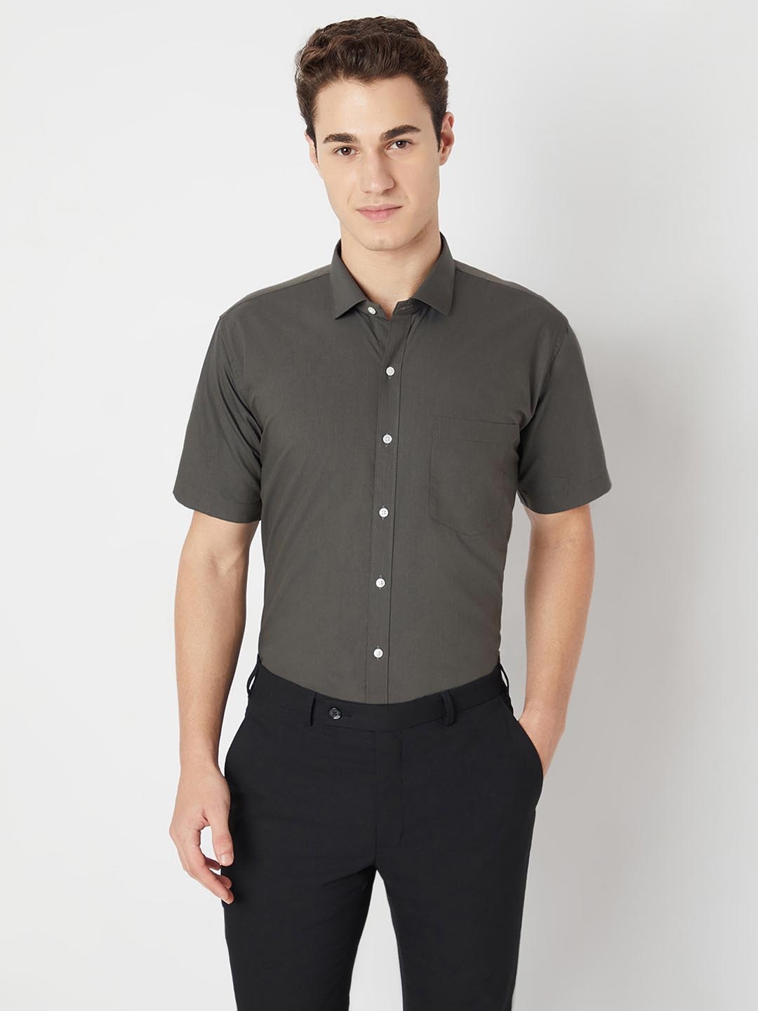 

MARK & ALBERT Men India Slim Fit Spread Collar Solid Cotton Formal Shirt, Olive