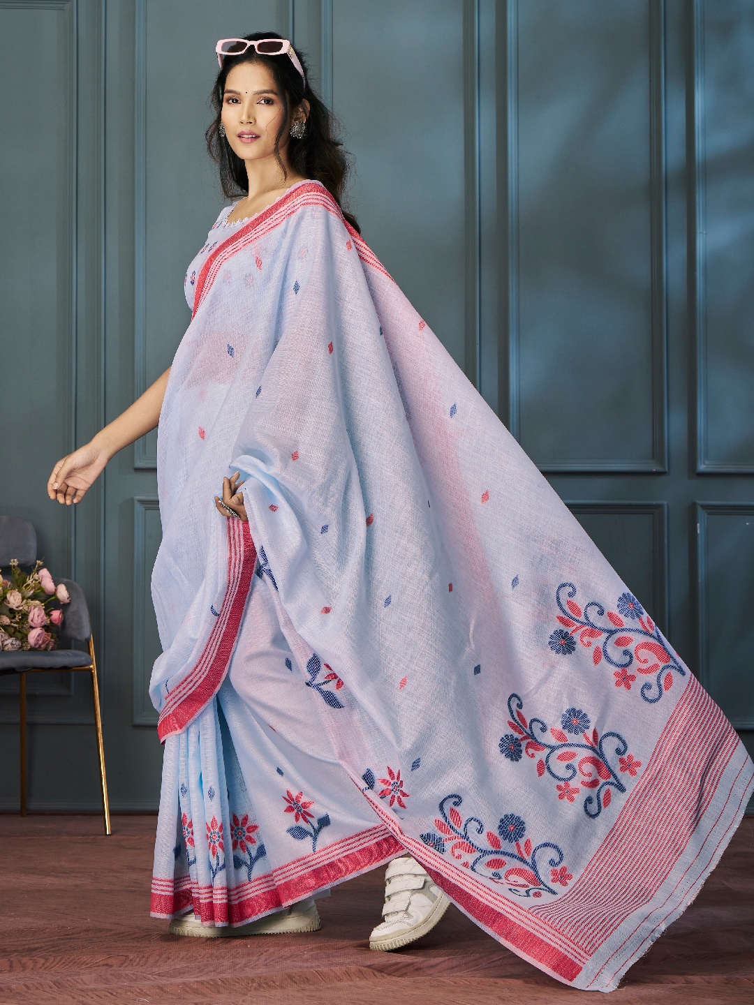 

Panzora Floral Printed Saree, Blue