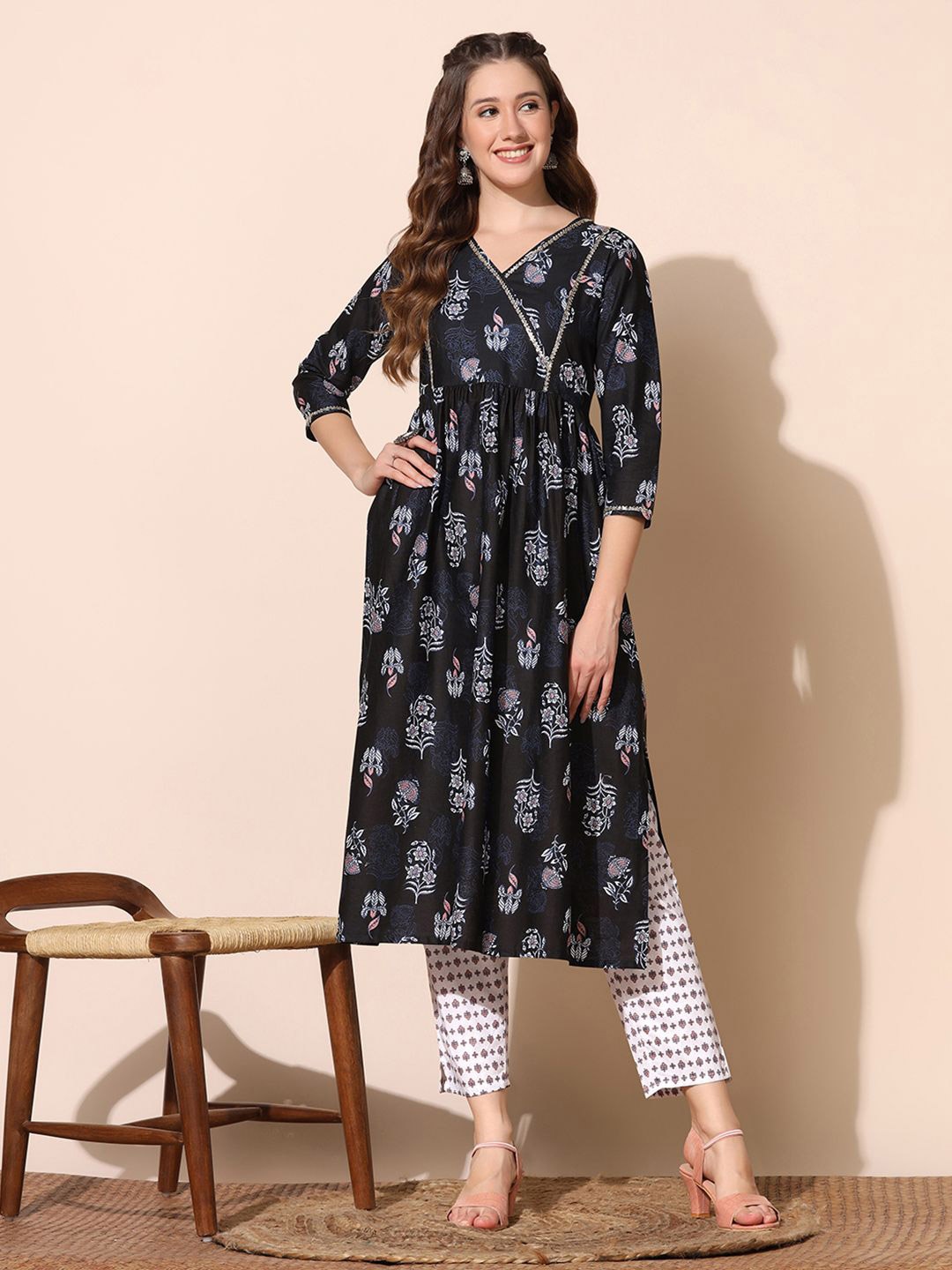 

Moda Rapido Ethnic Motifs Printed Empire Gotta Patti Kurta with Trousers, Black