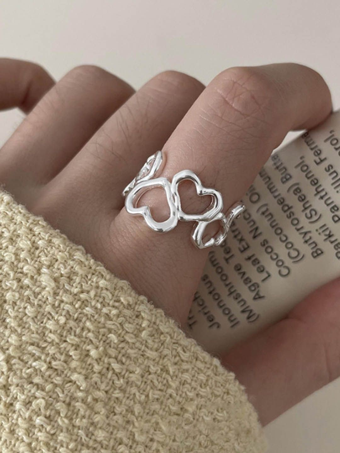 

StyleCast Elegant Silver Toned Intricate Textured Heart Shaped Finger Ring