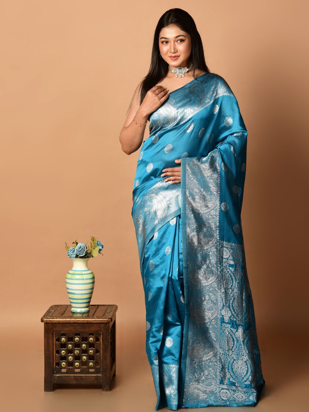 

HOUSE OF ARLI Woven Design Zari Banarasi Saree, Teal