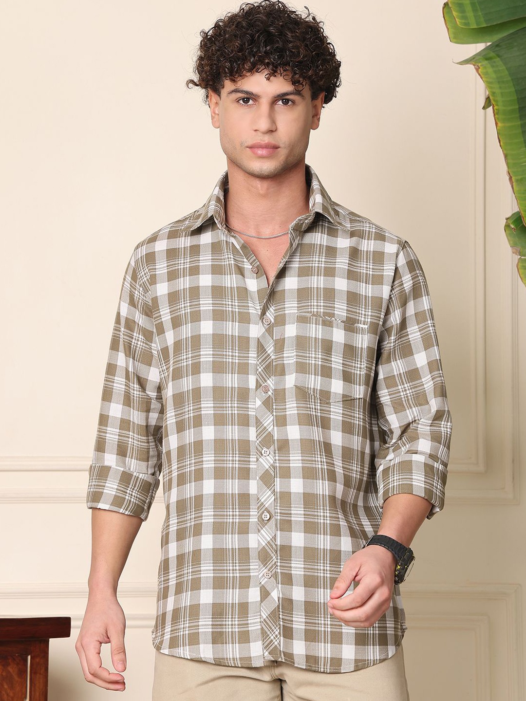 

Tanip Men Spread Collar Tartan Checked Cotton Casual Shirt, Brown