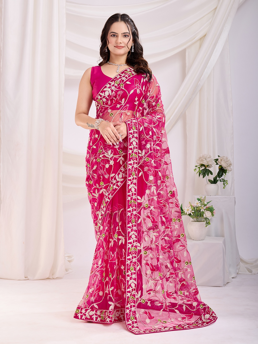 

HERE&NOW Floral Embroidered Net Saree, Pink