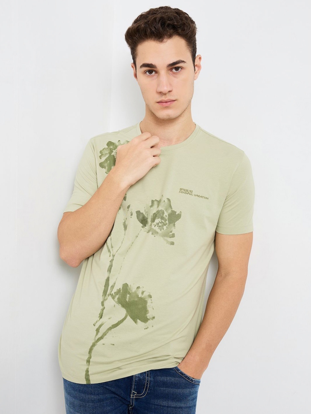 

SPYKAR Men Floral Printed Round Neck Cotton Slim Fit T-shirt, Green