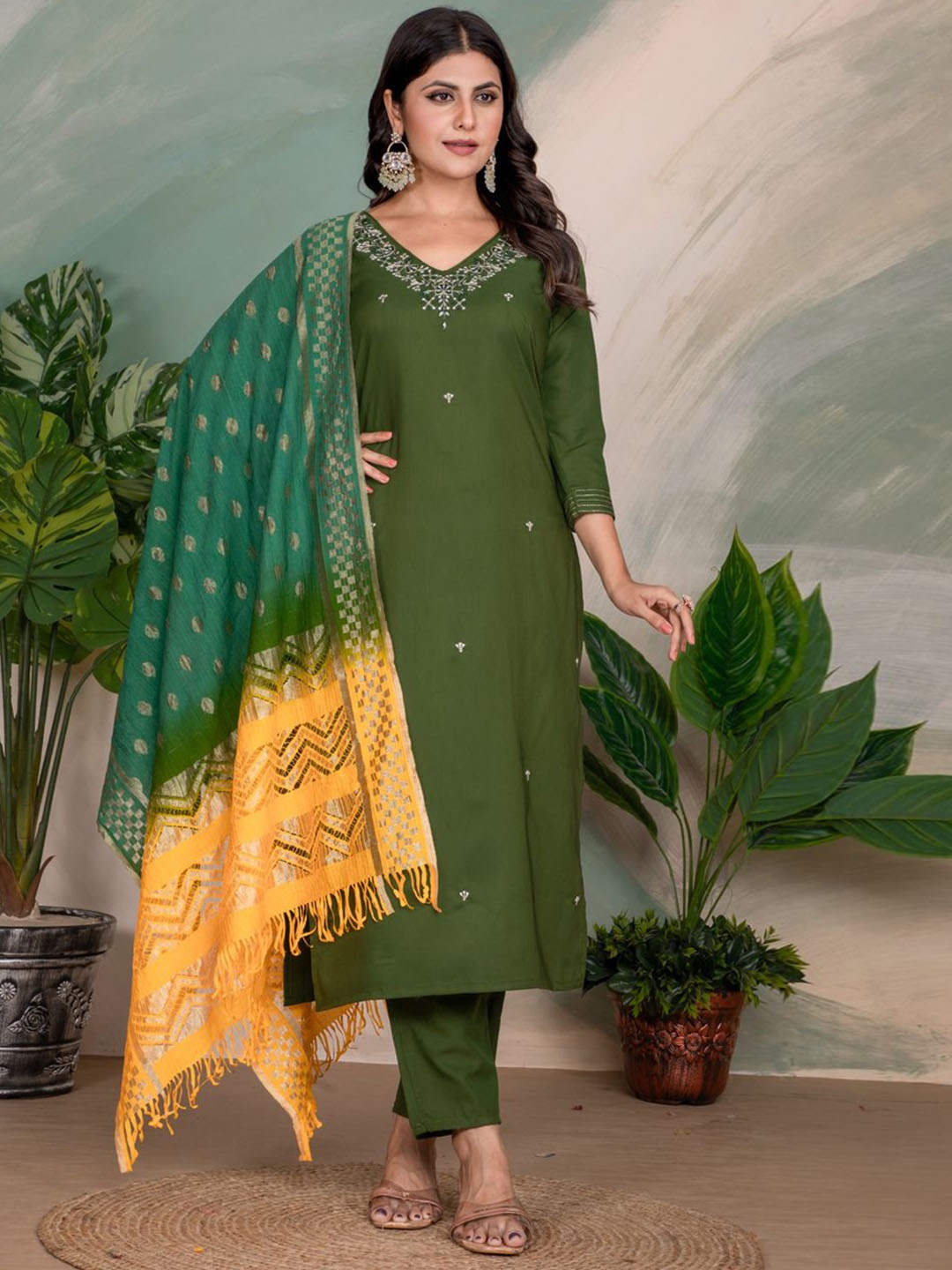 

KALINI Ethnic Motifs Embroidered V-Neck Thread Work Kurta With Pyjamas And Dupatta, Green