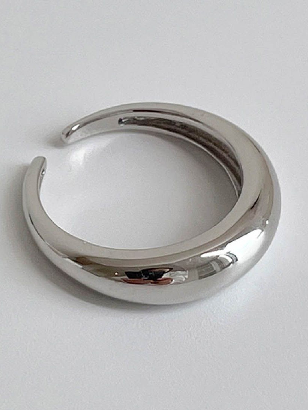 

StyleCast Elegant Silver Toned Finger Ring