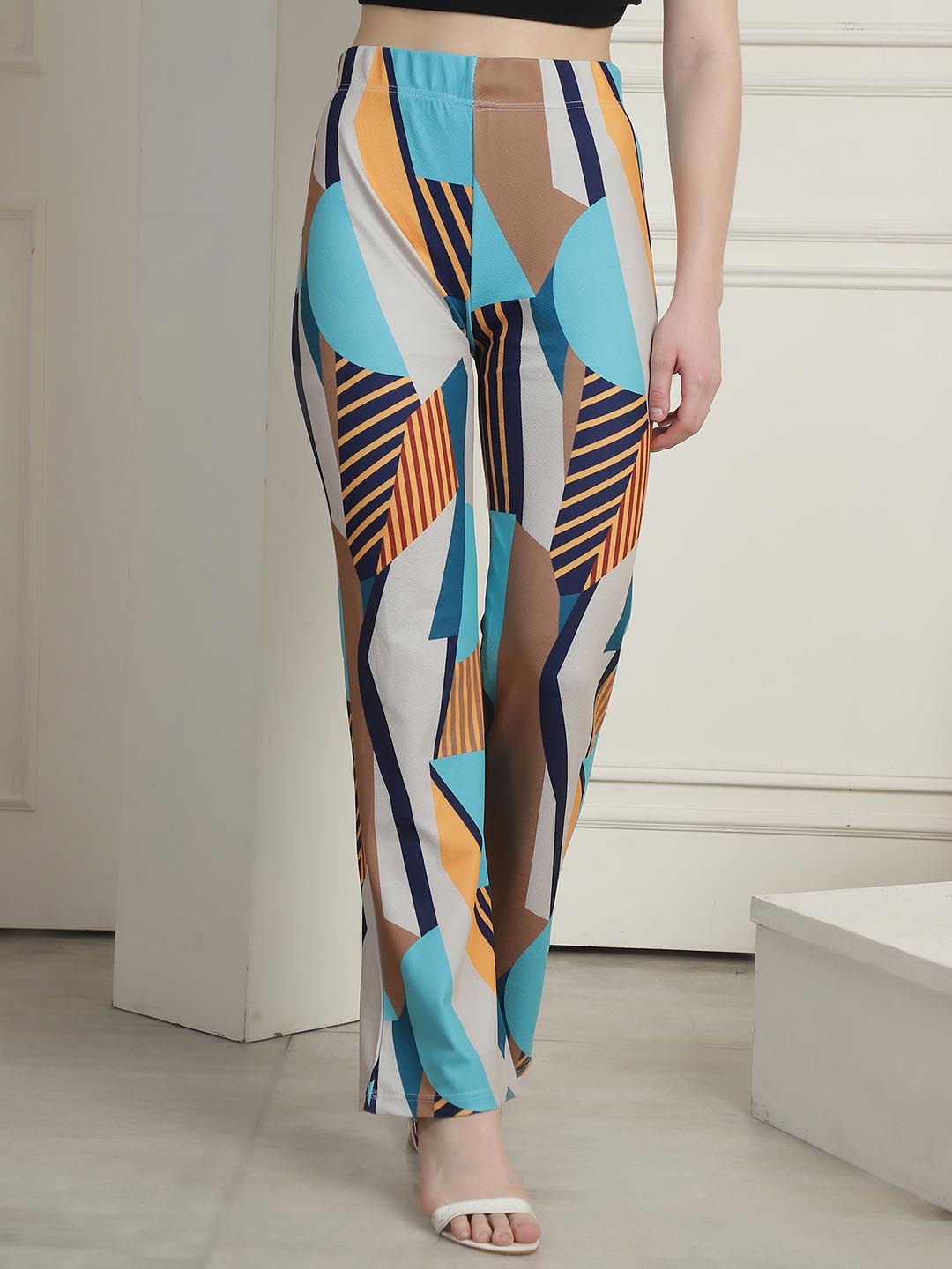 

SZN Women Printed Slim Fit Mid Rise Trousers, Blue