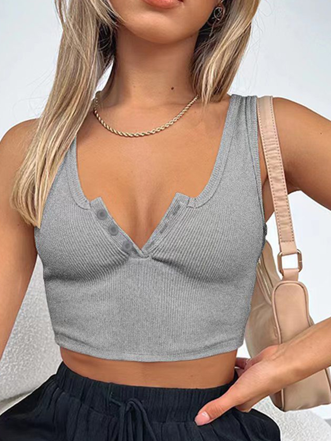 

StyleCast x Revolte Ribbed Round Neck Fitted Crop Top, Grey