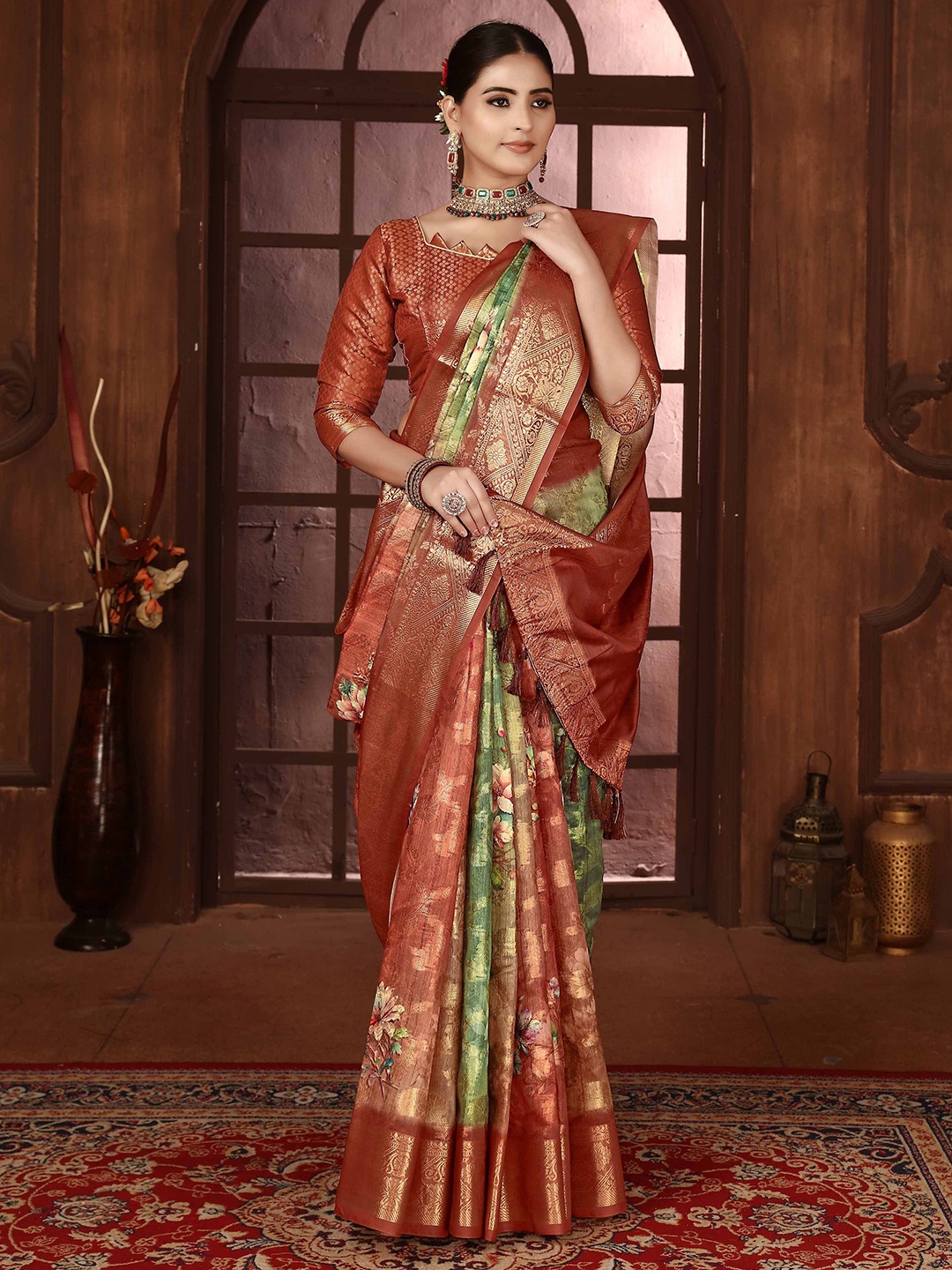 

Blissta Woven Design Zari Saree, Green