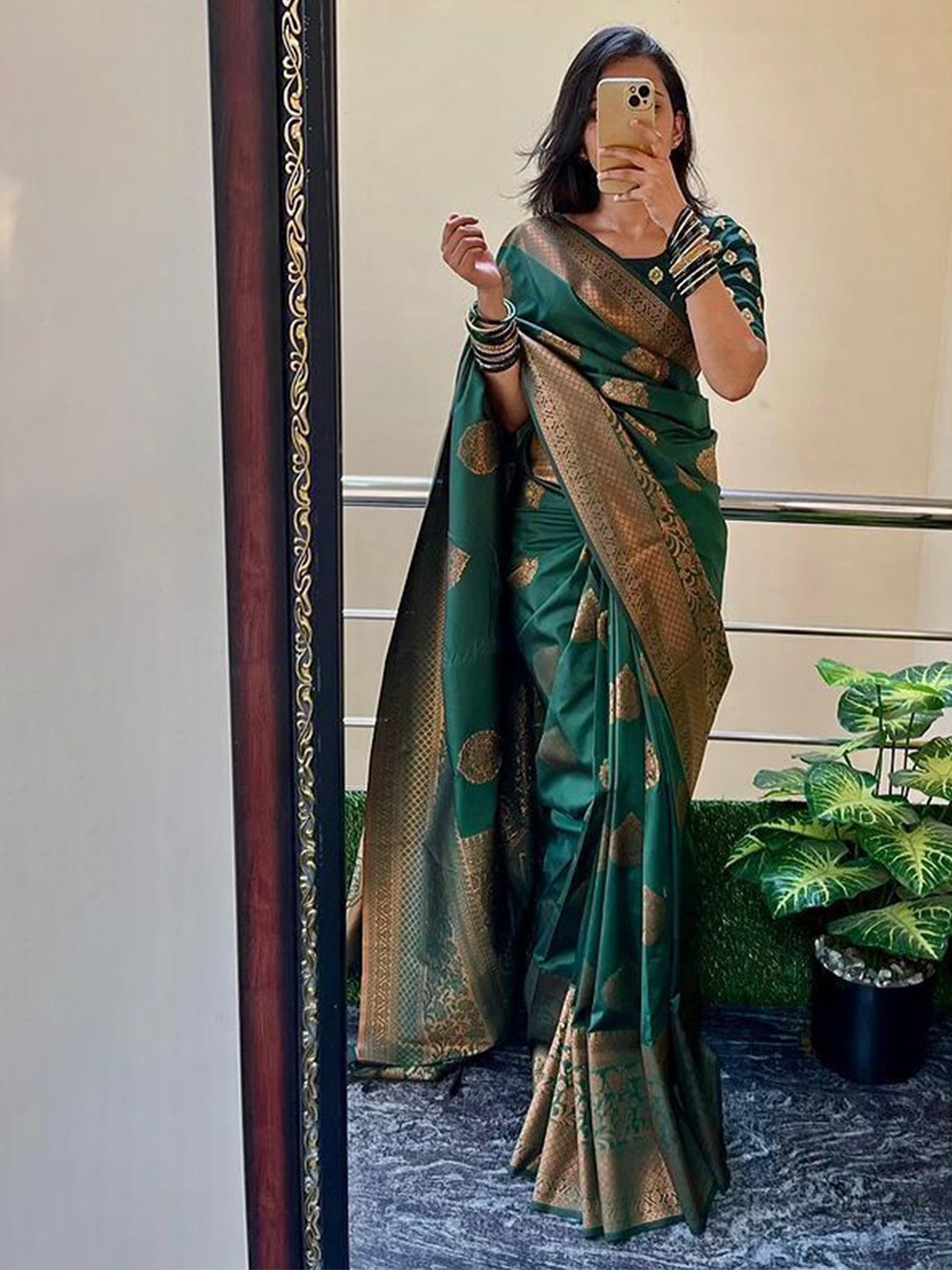 

bansari textiles Woven Design Zari Kanjeevaram Saree, Green