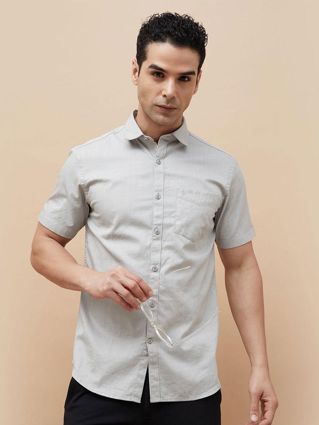 

CODE by Lifestyle Men Slim Fit Spread Collar Solid Cotton Casual Shirt, Grey