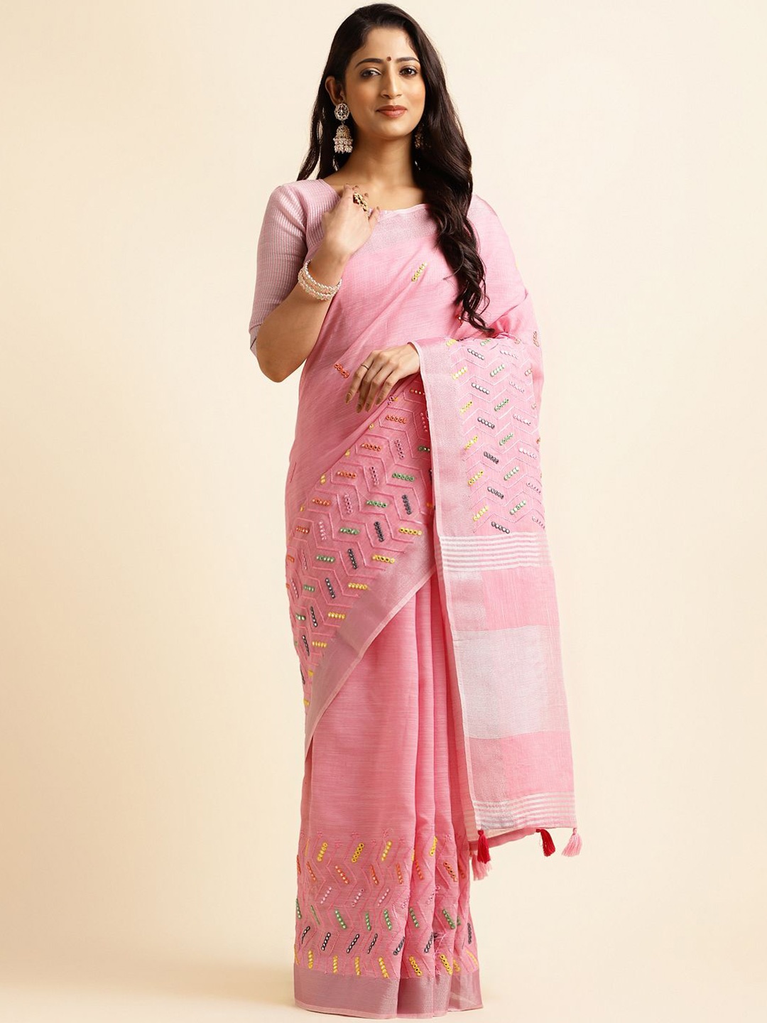 

Blissta Mirror Work Embroidered Saree, Pink