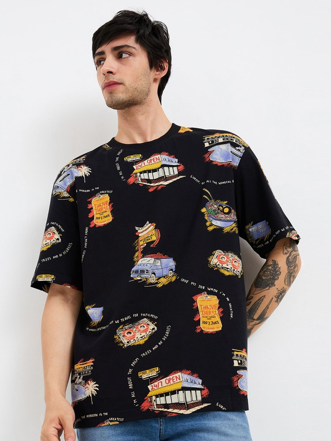 

SPYKAR Men Conversational Printed Round Neck Cotton Relaxed Fit T-shirt, Black