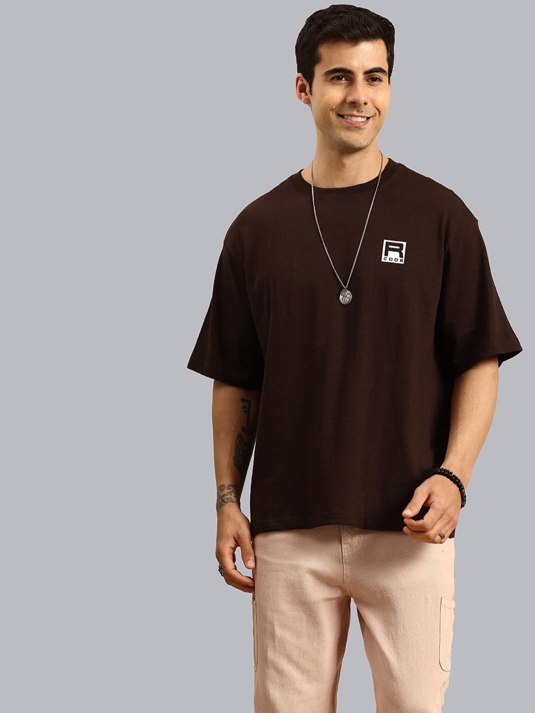 

R.Code by The Roadster Life Co. Men Pockets T-shirt, Coffee brown