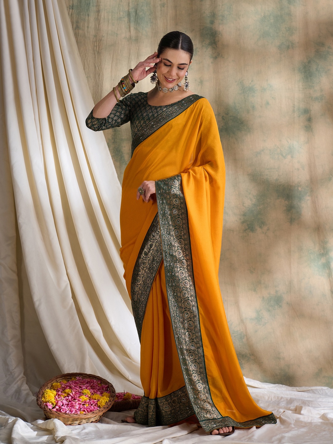 

DEVATITHI Yellow Vichitra Saree
