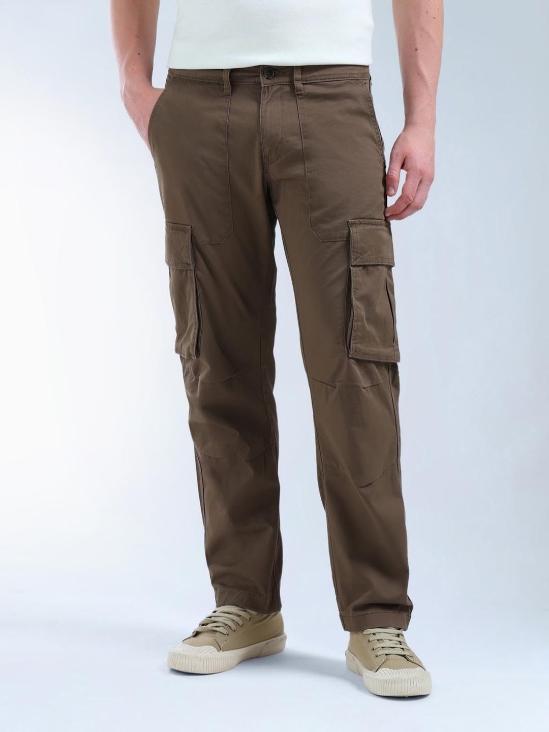 

Flying Machine Men Relaxed Loose Fit Cargos Trousers, Brown