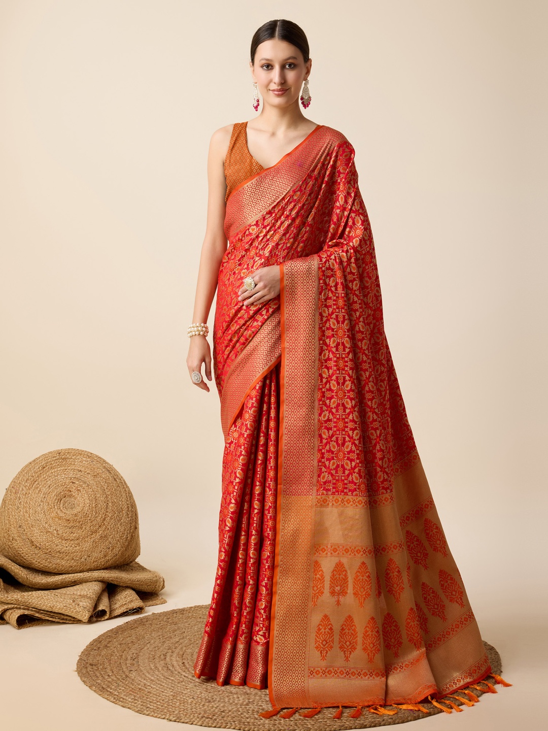 

Munir Woven Design Zari Banarasi Saree, Red