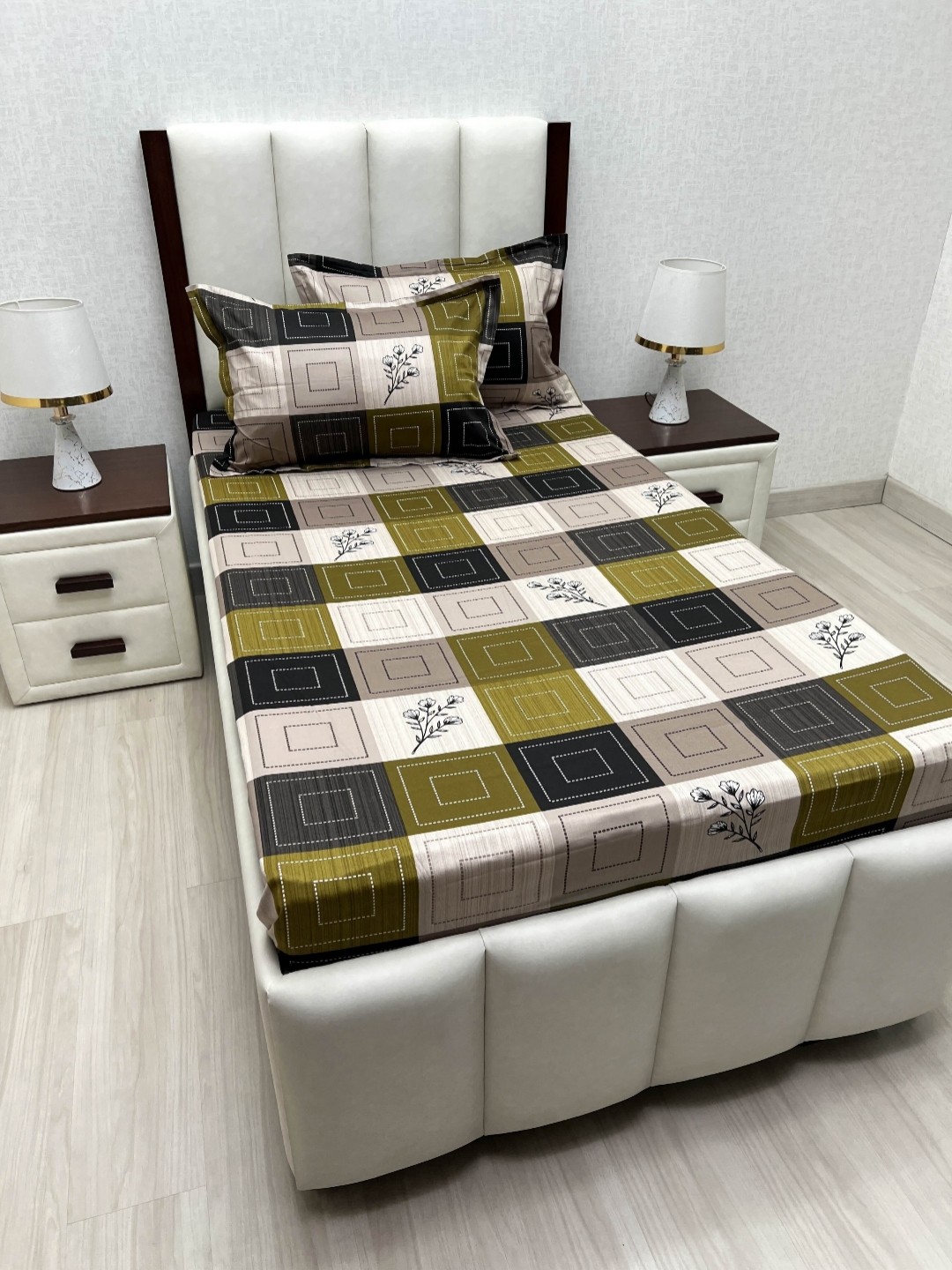 

Pure Decor Lounge Fur Grey Printed Pure Cotton 330 TC Single Bedsheet Set 1.73 m x 2.36 m