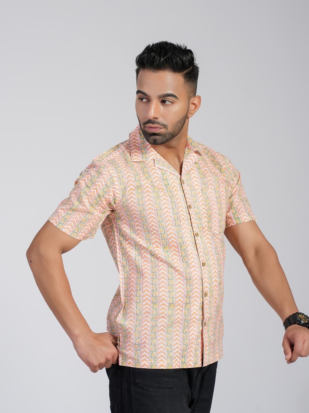 

Cotton Curio Men Comfort Opaque Printed Casual Shirt, Yellow