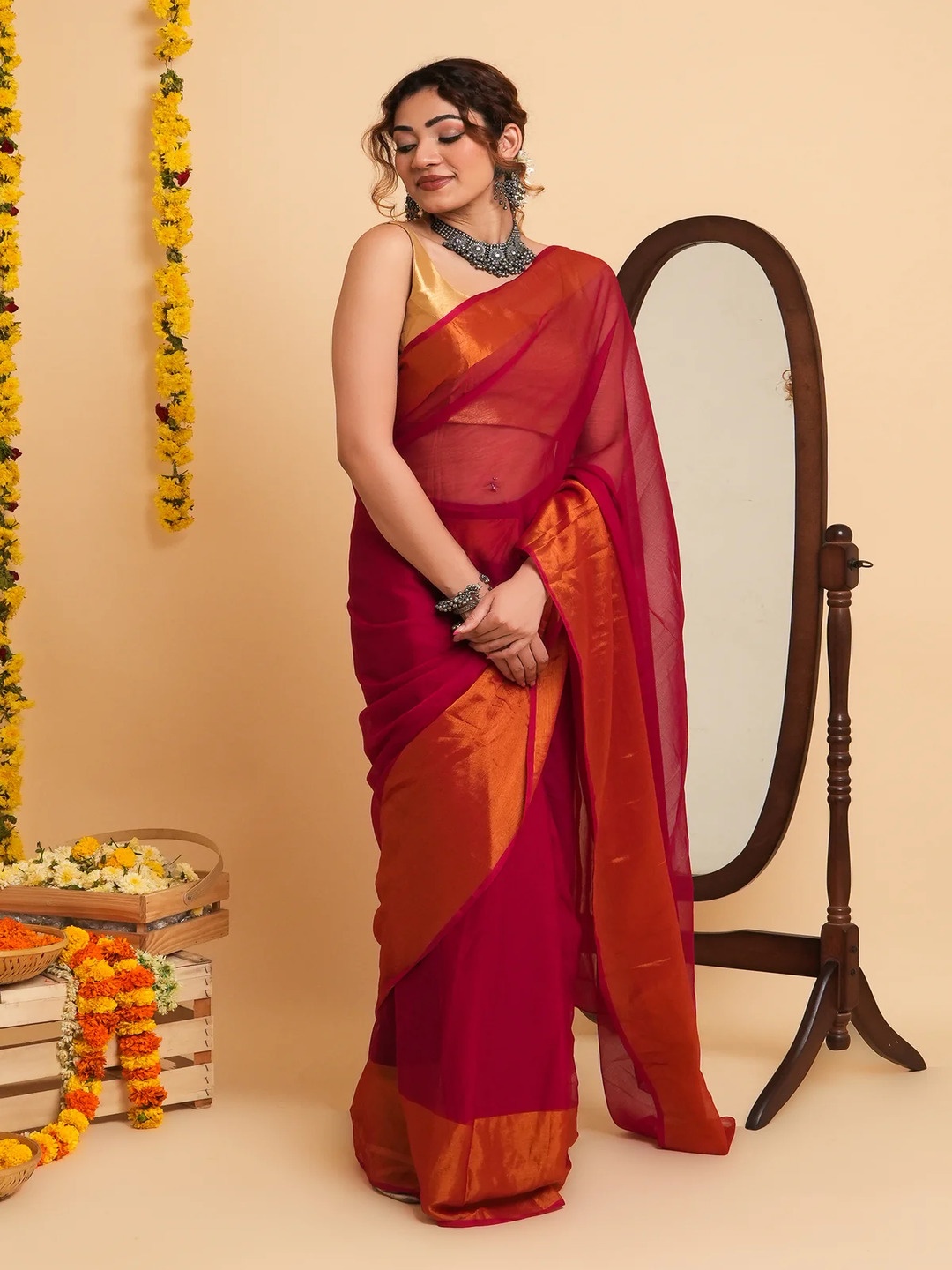 

VRAGI Silk Blend Saree, Pink