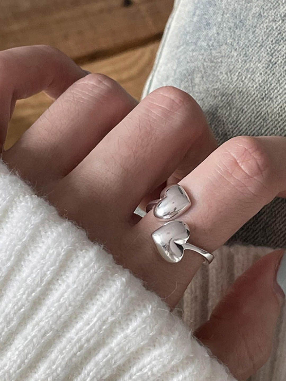 

StyleCast Elegant Silver-Toned Heart Shaped Finger Ring