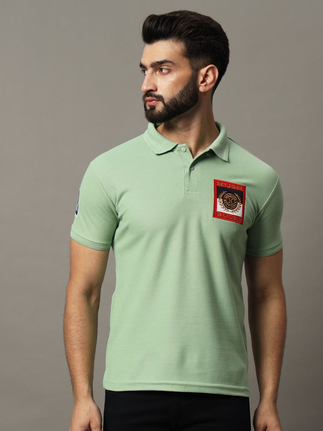 

HUSHBUCKS Men Polo Collar Applique T-shirt, Sea green