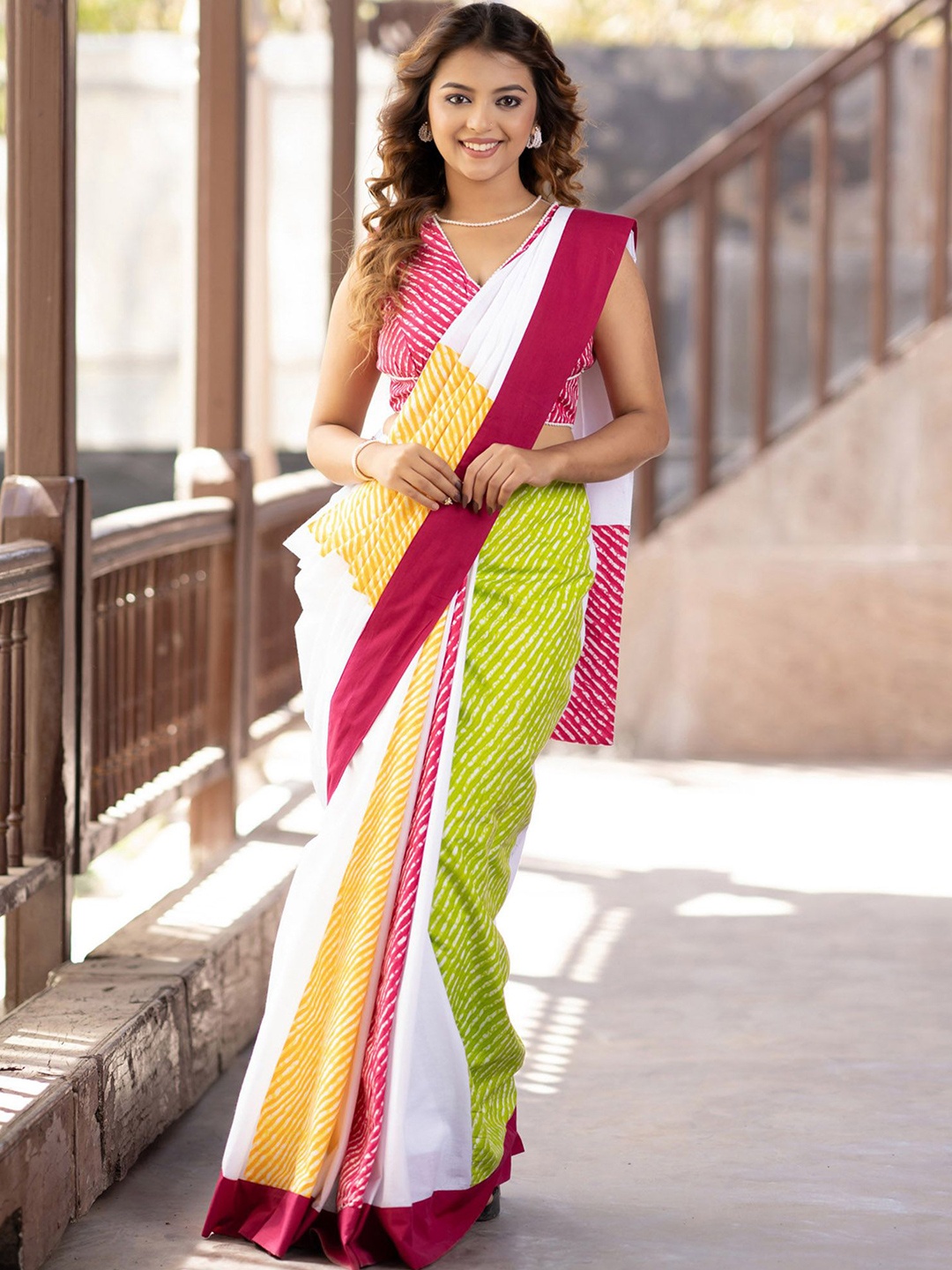 

Prasam Leheriya Pure Cotton Leheriya Saree, White