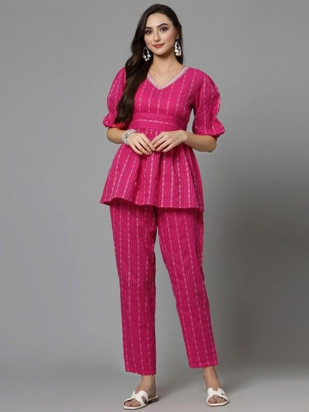 

Subh LAXMI Printed Pure Cotton V-Neck Top & Trousers Co-Ords, Pink