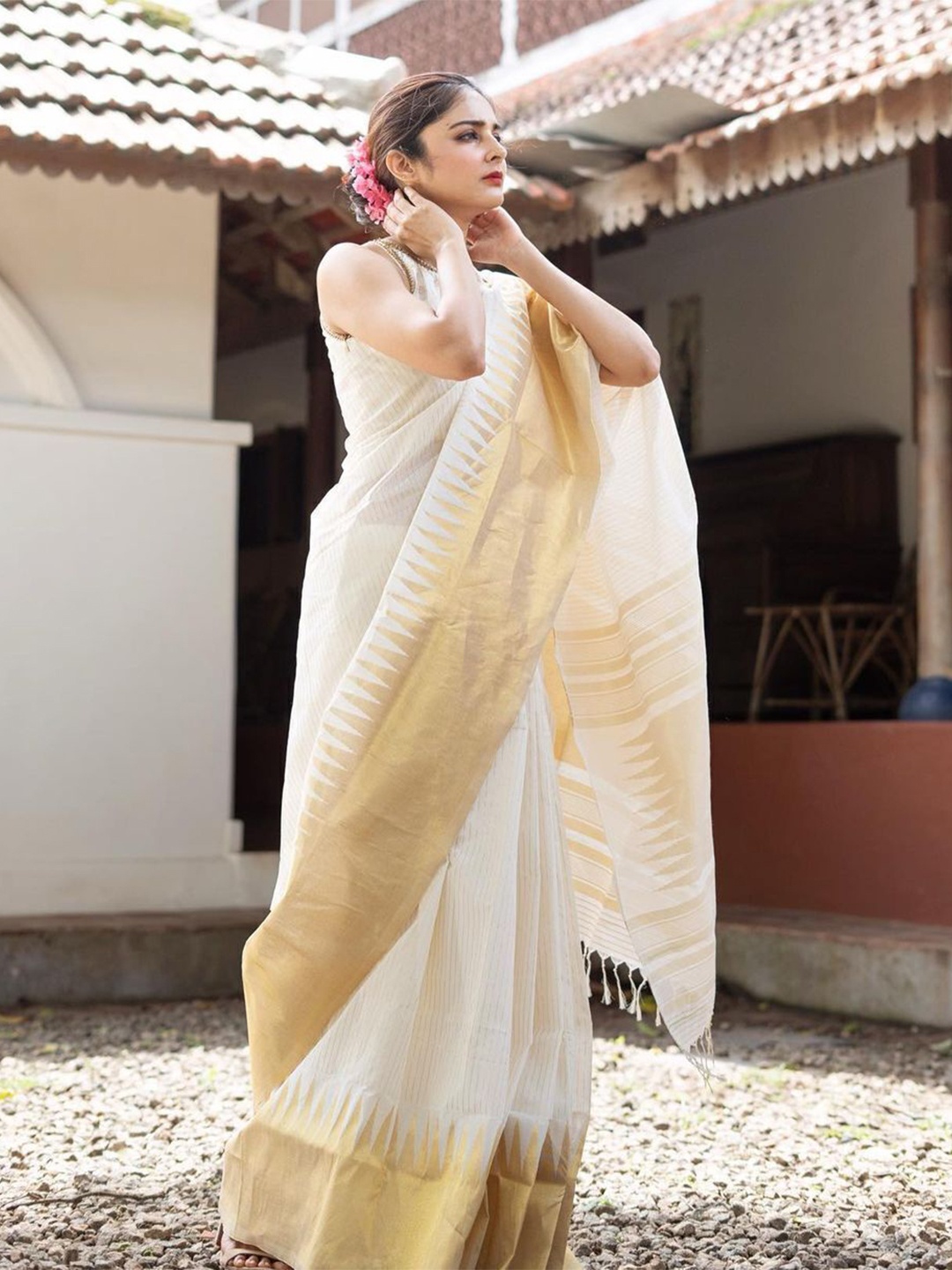 

bansari textiles Woven Design Zari Banarasi Saree, White