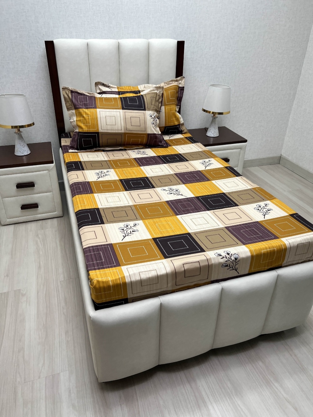 

Pure Decor Lounge Fur Cream Printed Pure Cotton 300 TC Single Bedsheet Set 1.73 m x 2.36 m, Mustard