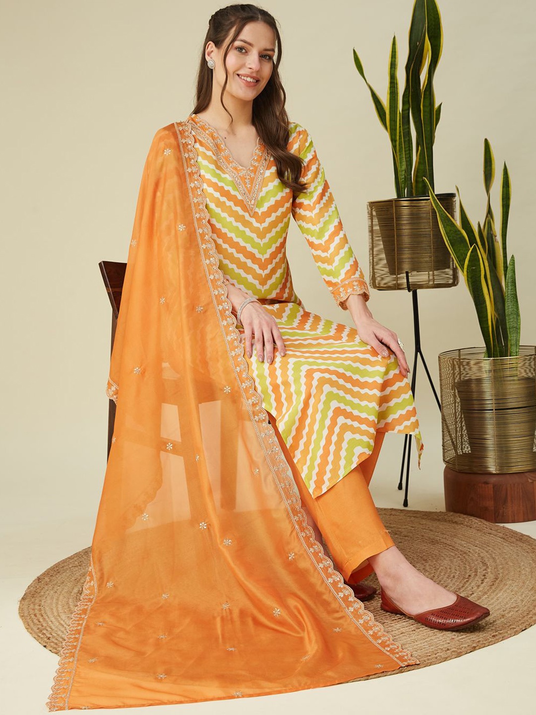 

MOKOSH Women Leheriya Embroidered Regular Sequinned Kurta with Trousers & With Dupatta, Orange