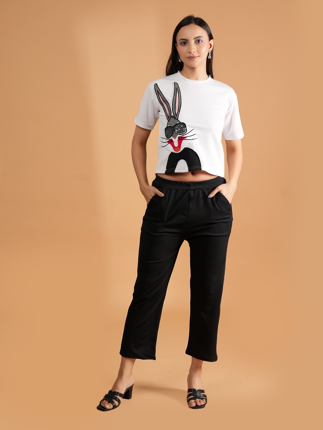 

NEYSA Printed Round Neck T-Shirt With Trouser, Black