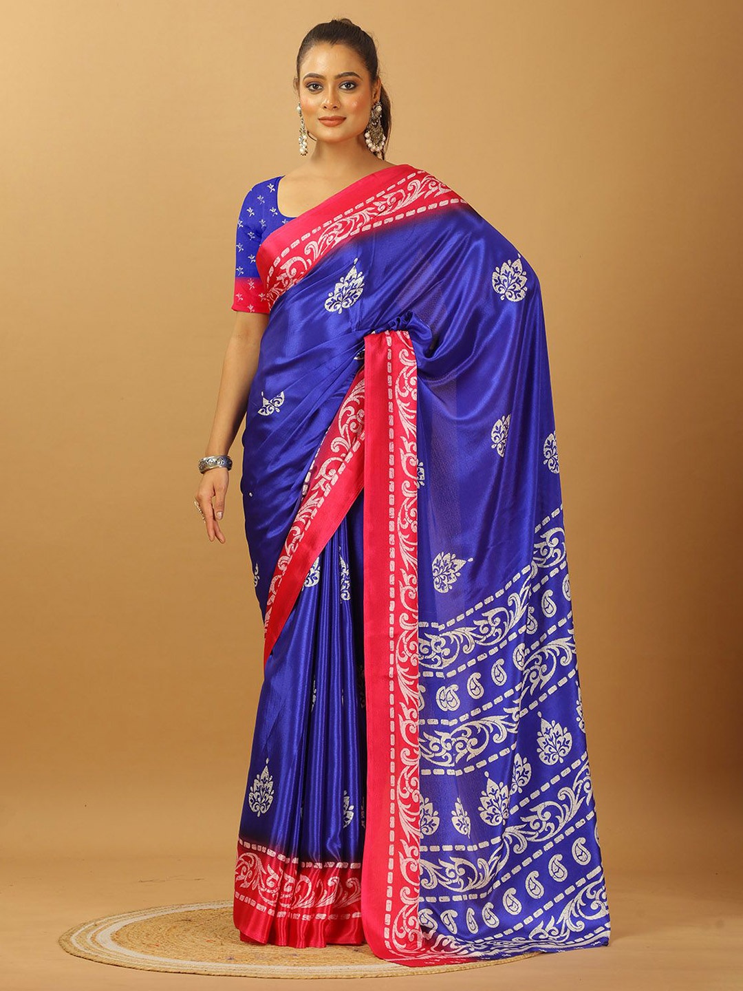 

A.V.M. SILK MILLS Ethnic Motifs Pure Crepe Saree, Blue