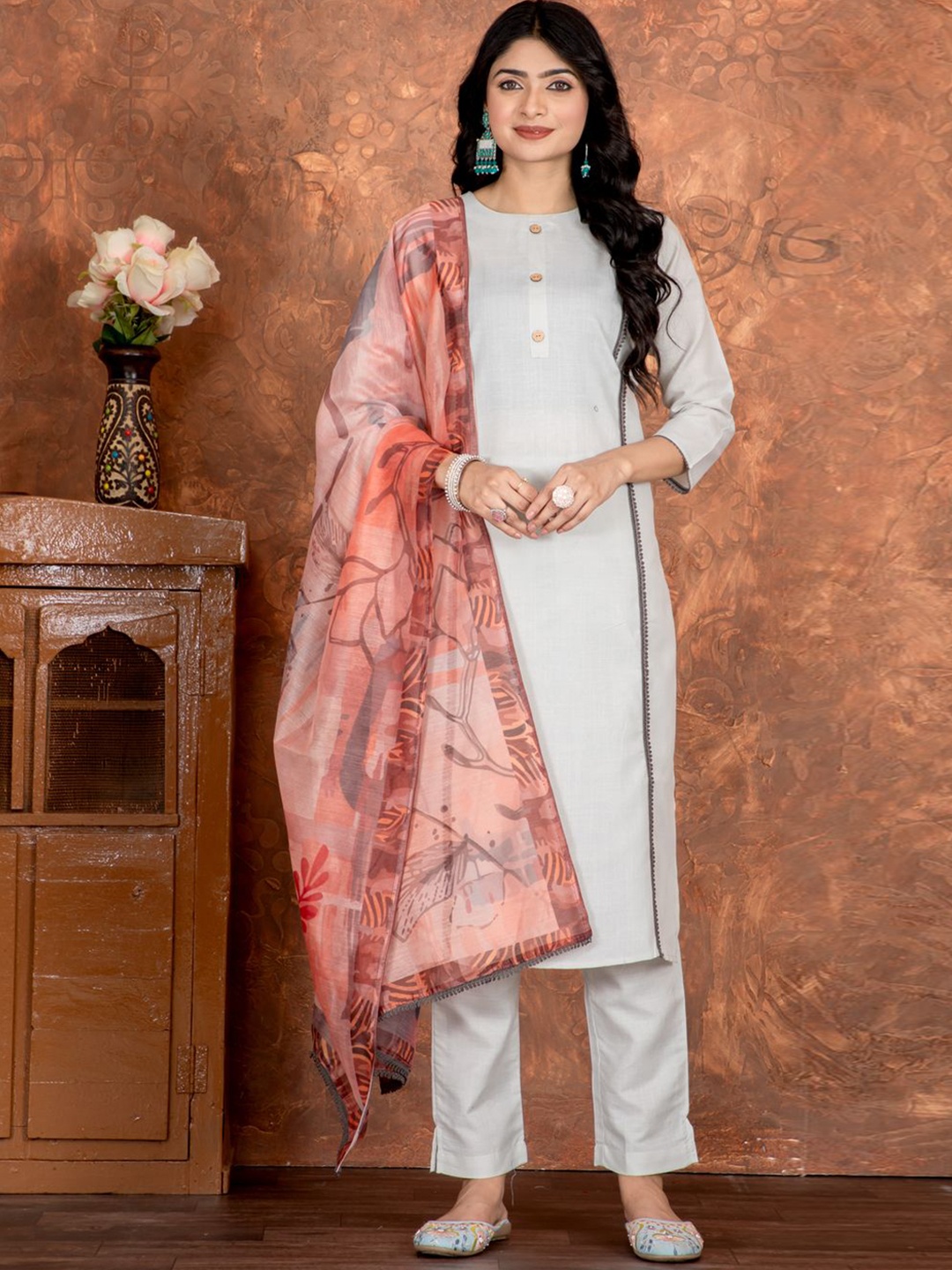 

KALINI Abstract Printed Round Neck Straight Kurta With Trousers And Dupatta, White