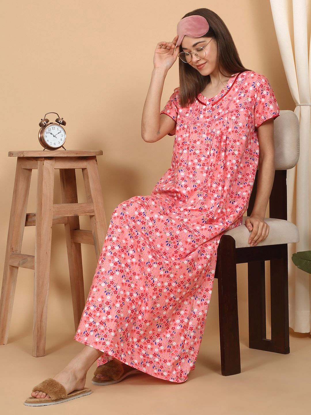 

SAANJ Women Printed Maxi Nightdress, Peach