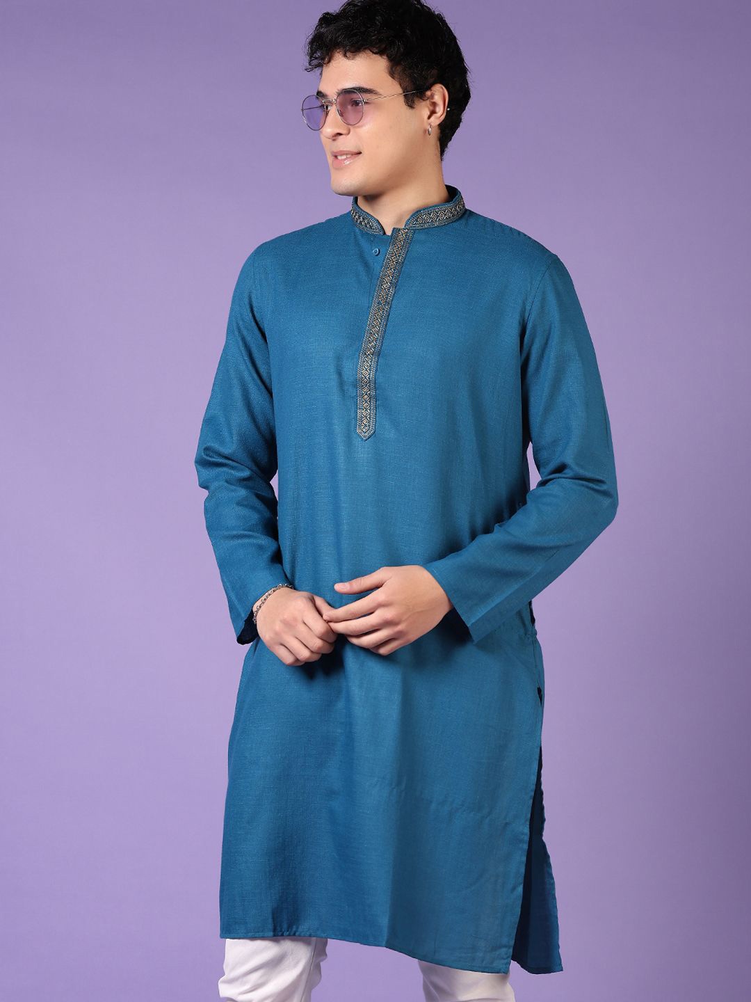 

V-Mart Mandarin Collar Long Sleeves Straight Kurta, Blue