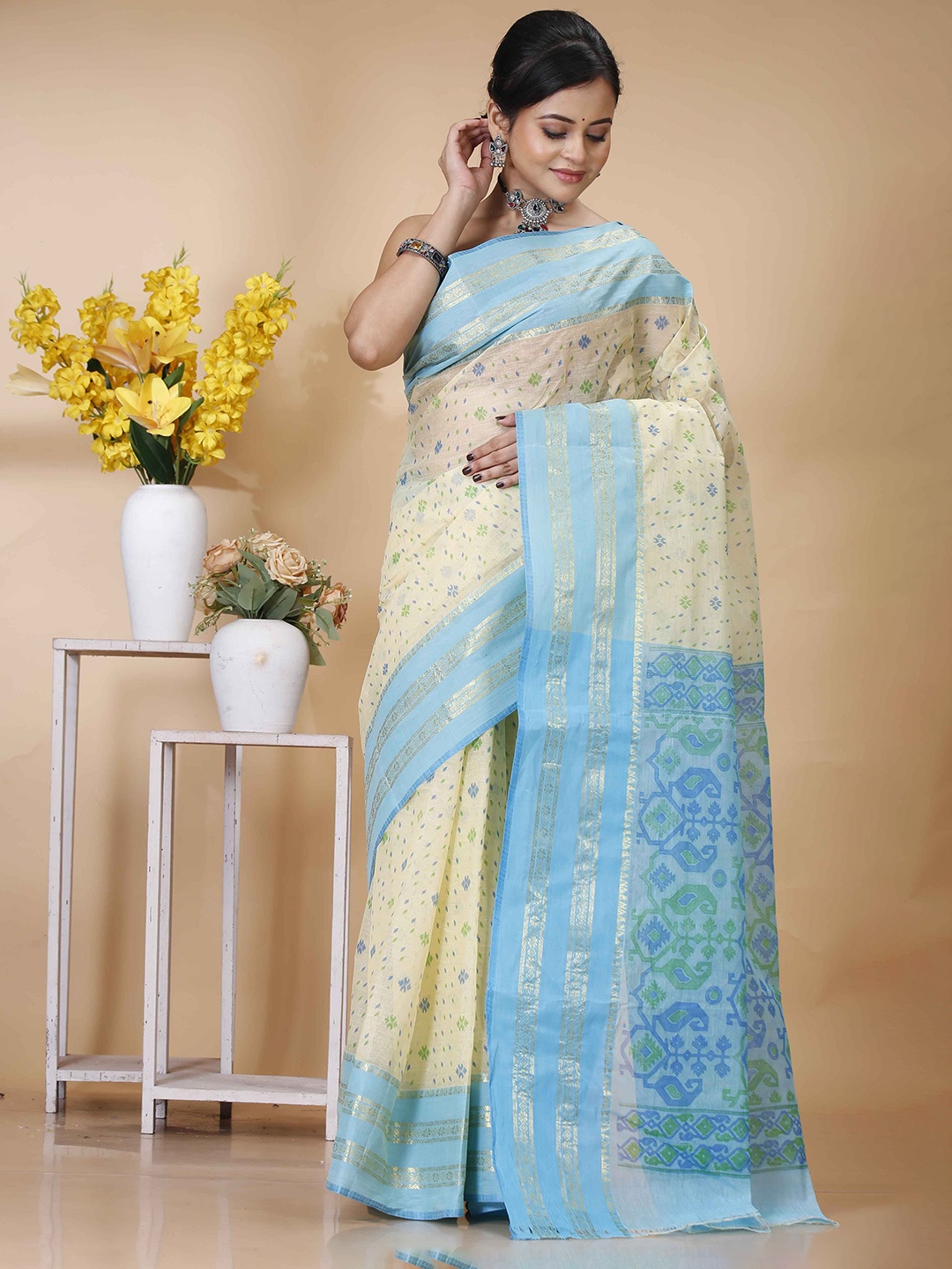 

SRILOK Floral Zari Pure Cotton Fusion Taant Saree, Blue