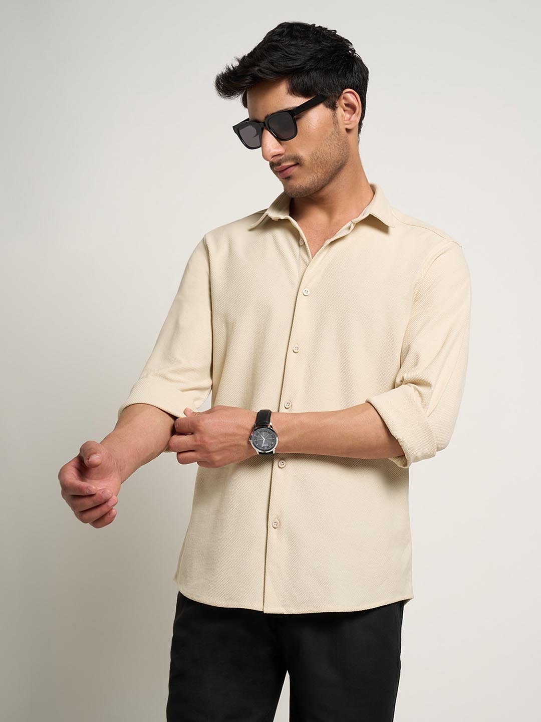 

Peregrine by Pantaloons Men Spread Collar Textured Cotton Casual Shirt, Khaki