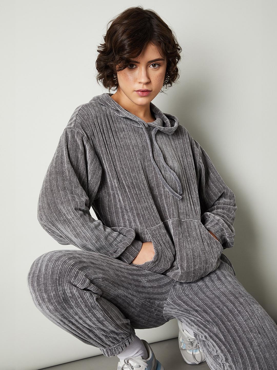 

max Women Hooded Sweatshirt, Grey