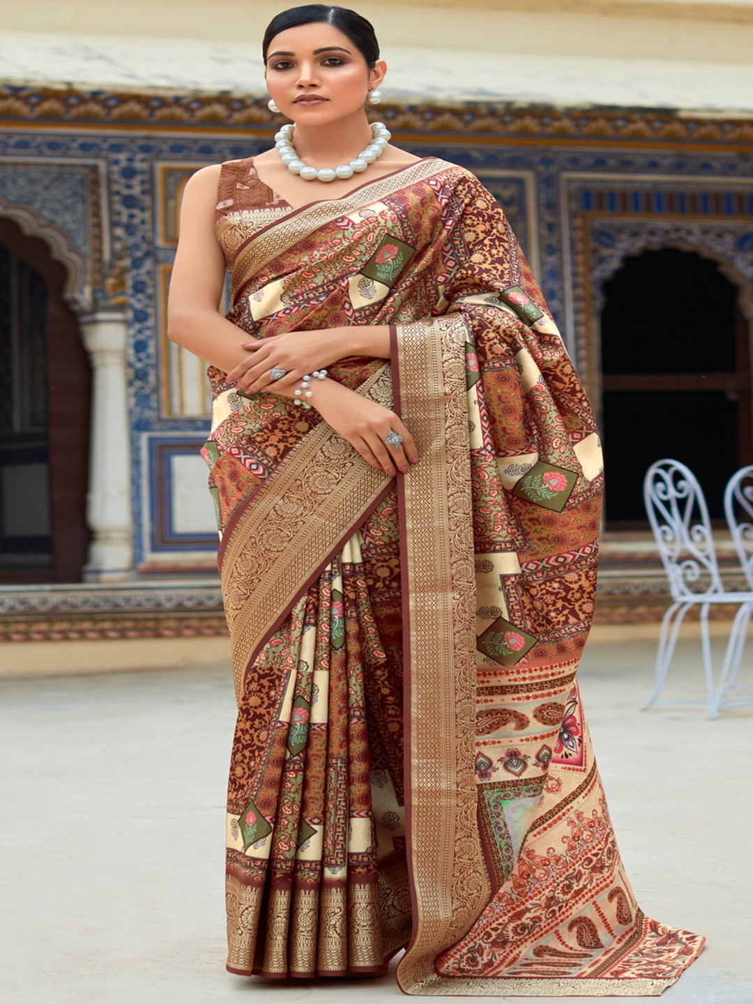 

Panzora Ethnic Motifs Printed Woven Design Zari Saree, Coffee brown